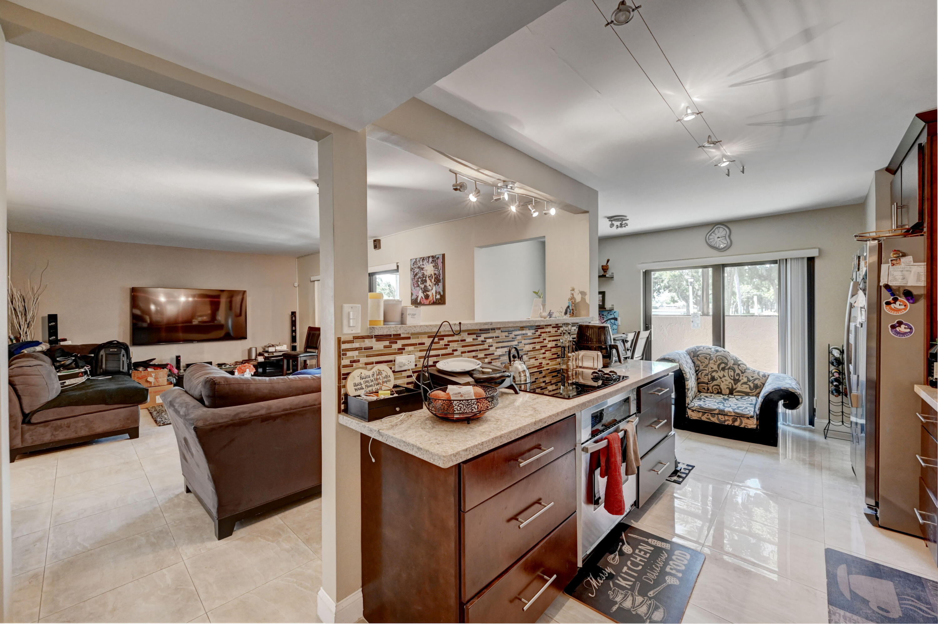 CENTURA PARC - Residential Lease