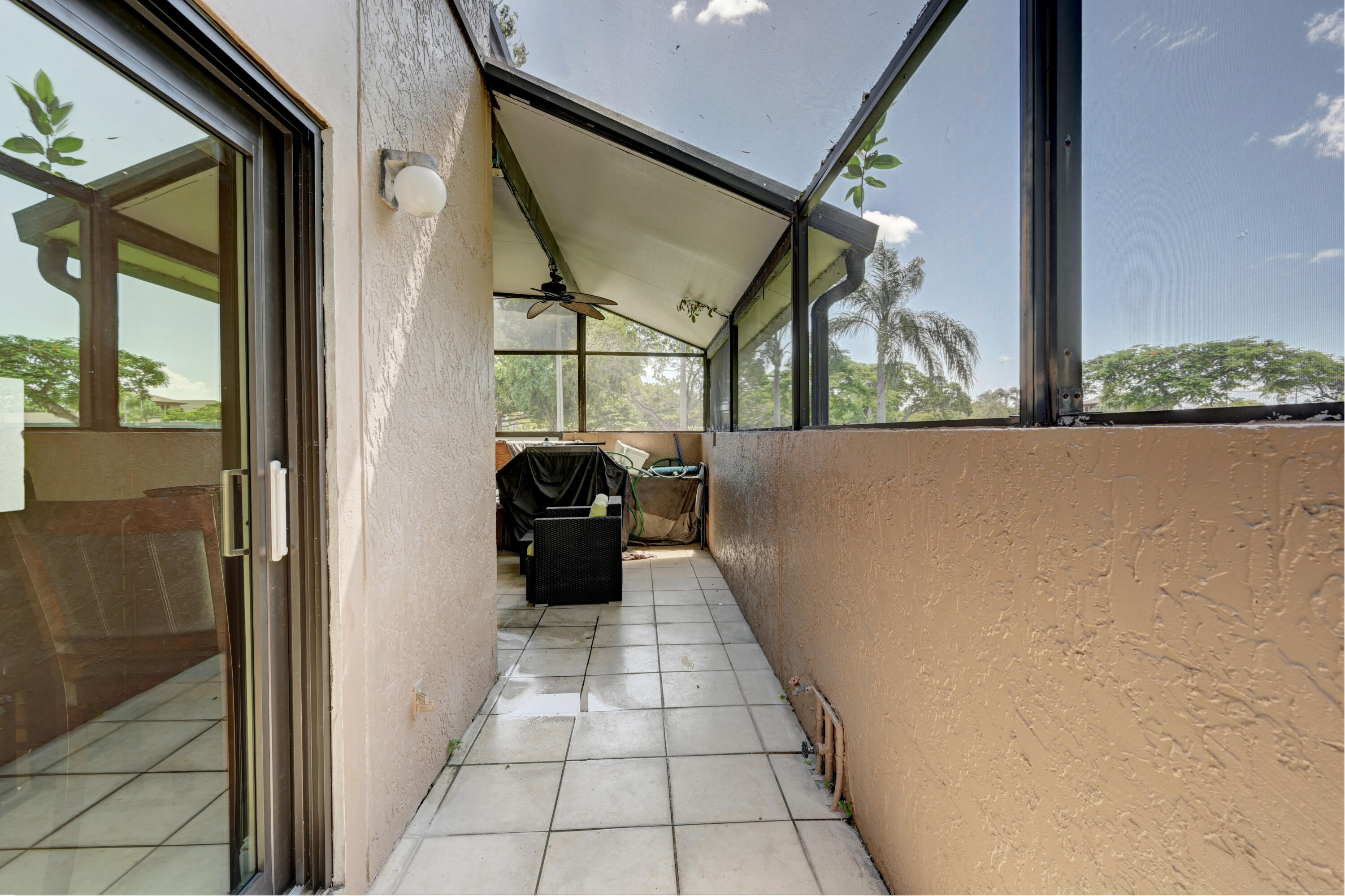 CENTURA PARC - Residential Lease