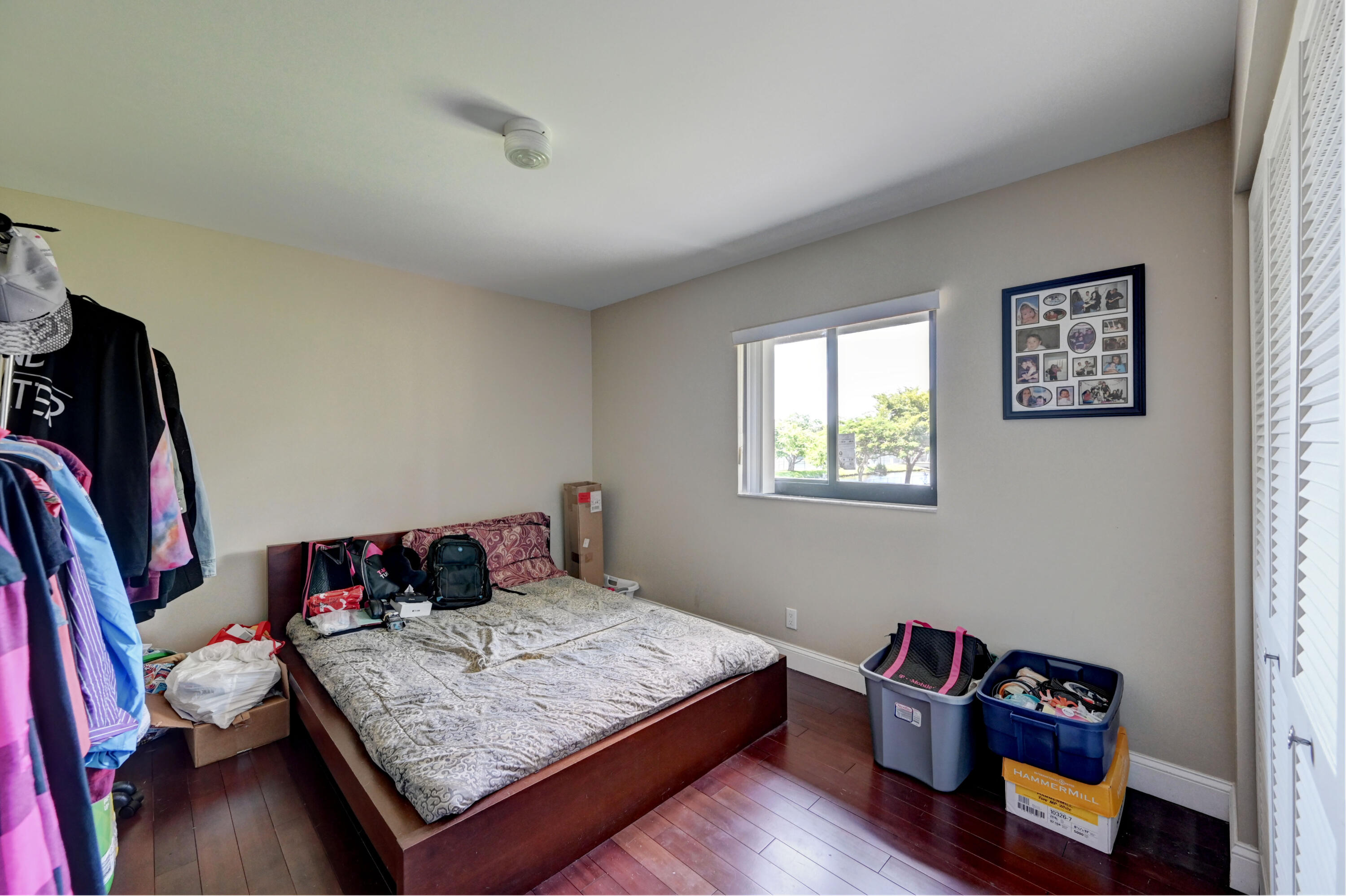 CENTURA PARC - Residential Lease