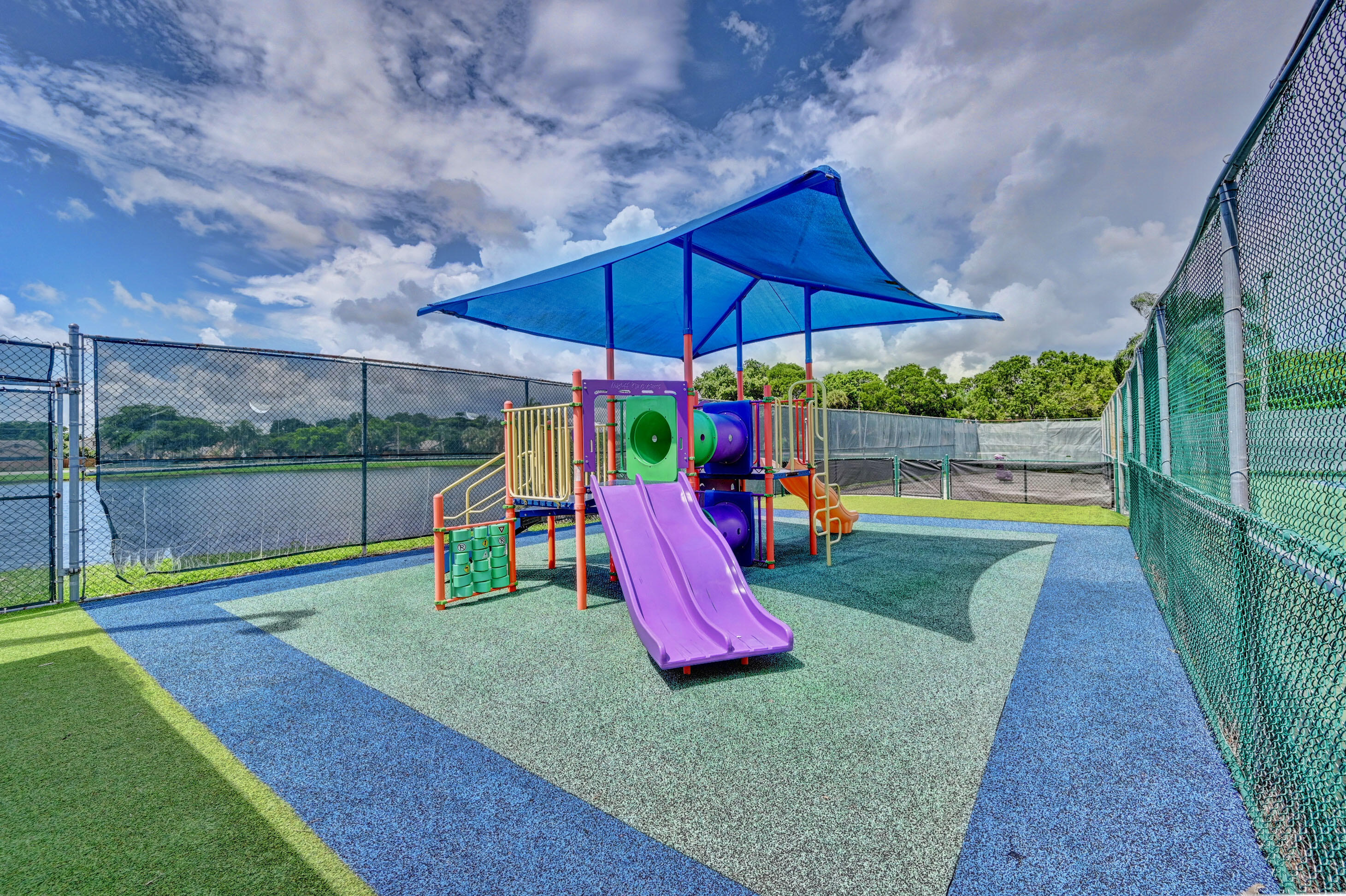 CENTURA PARC - Residential Lease