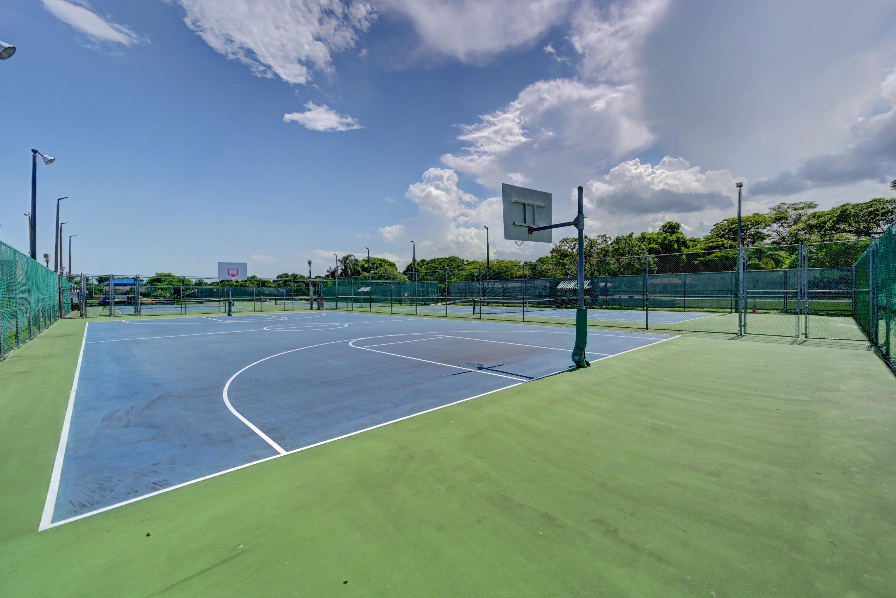 CENTURA PARC - Residential Lease