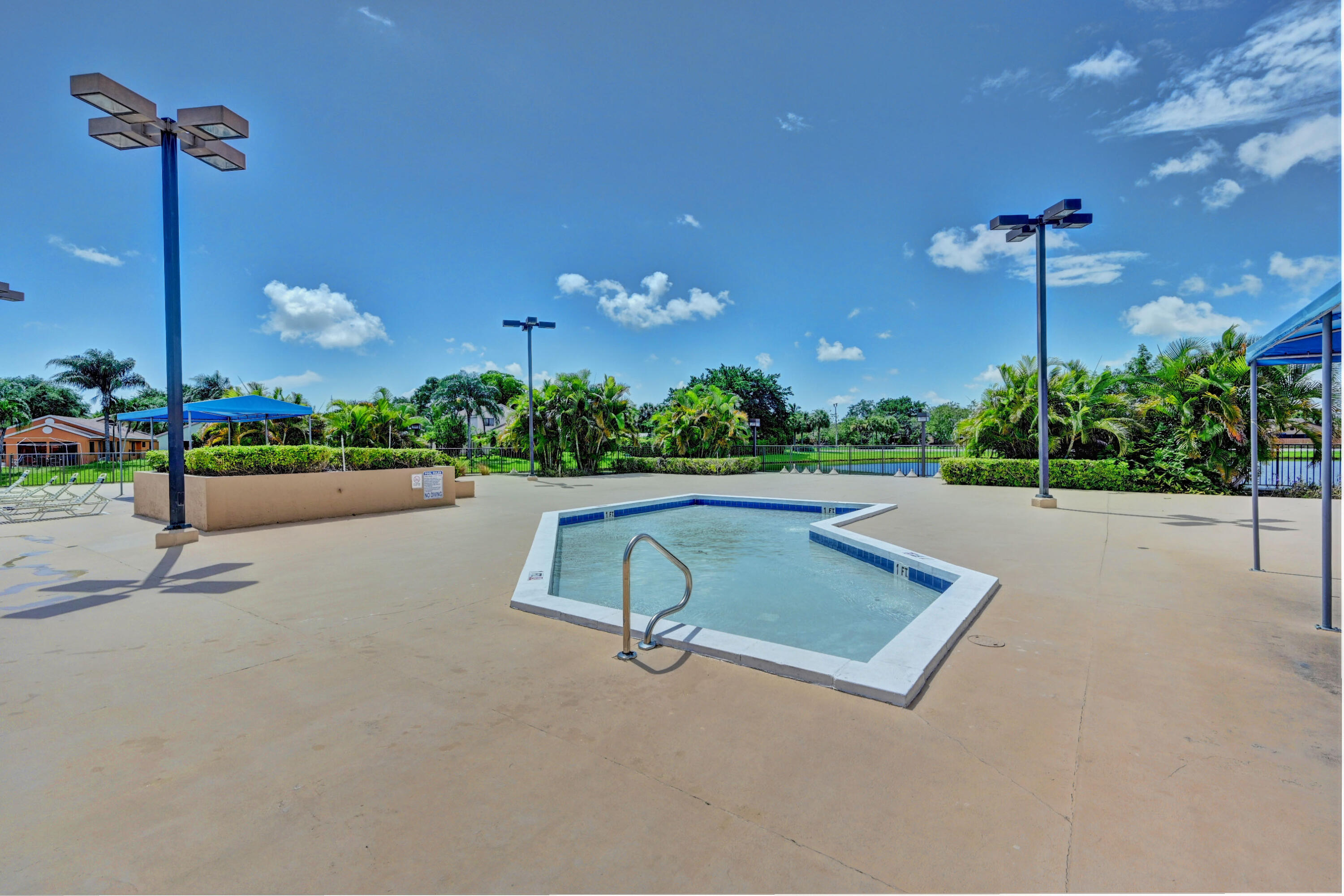 CENTURA PARC - Residential Lease