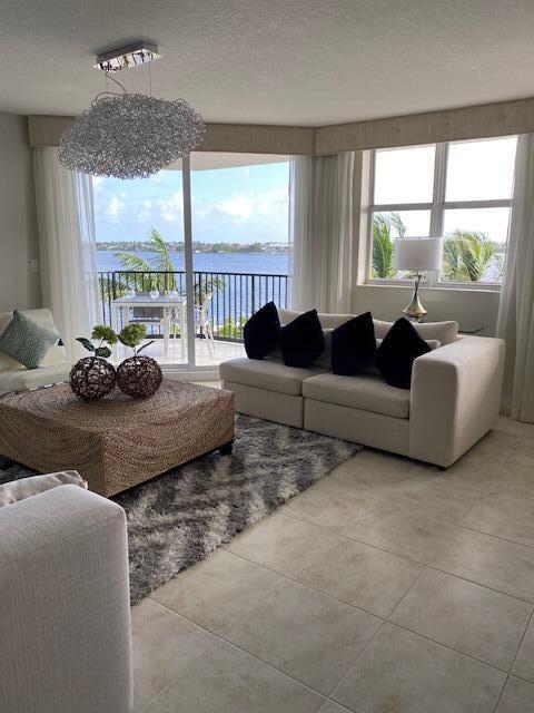 PENINSULA ON THE INTRACOASTAL CONDO - Residential