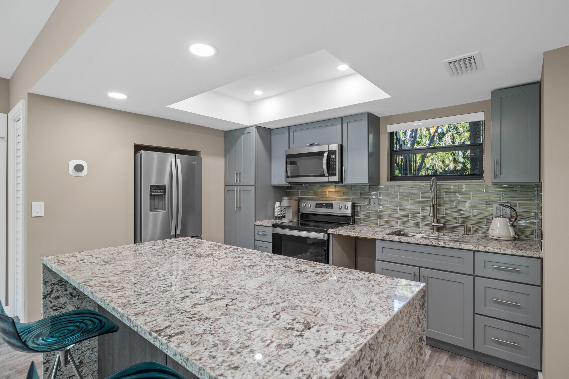 11863 Wimbledon Circle 438