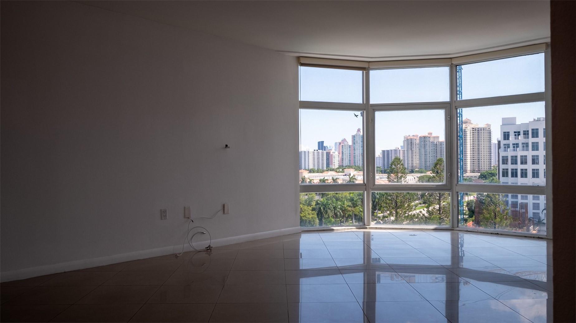 20100 W Country Club Dr 1007