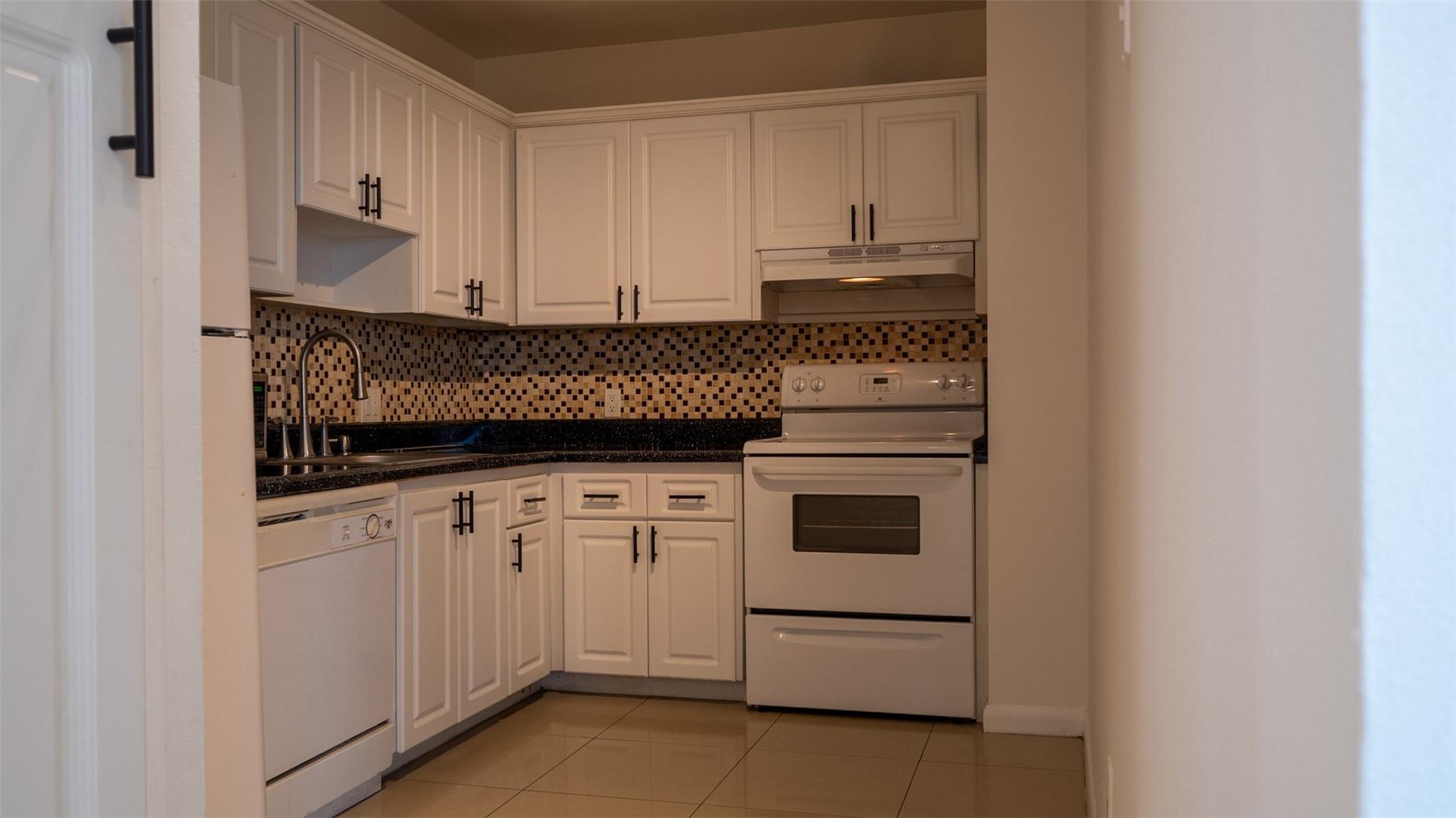 BONAVIDA CONDO - Residential