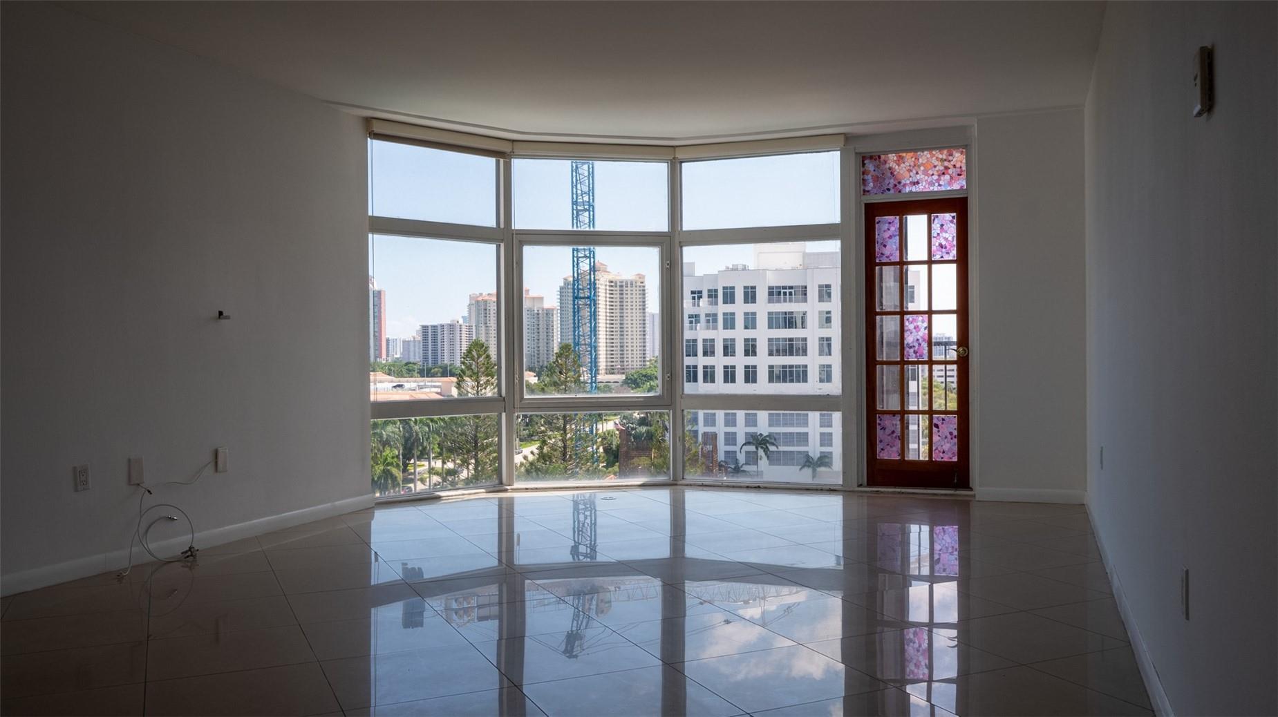 20100 W Country Club Dr 1007