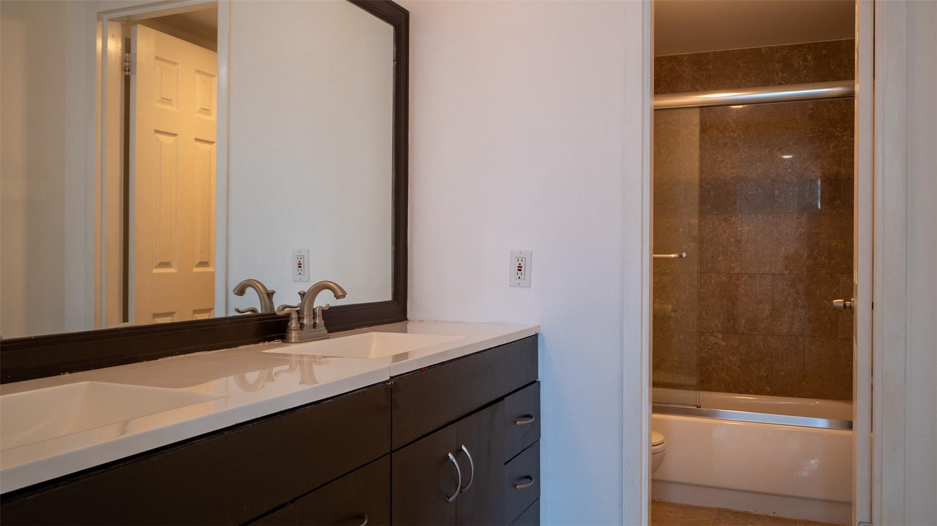 BONAVIDA CONDO - Residential