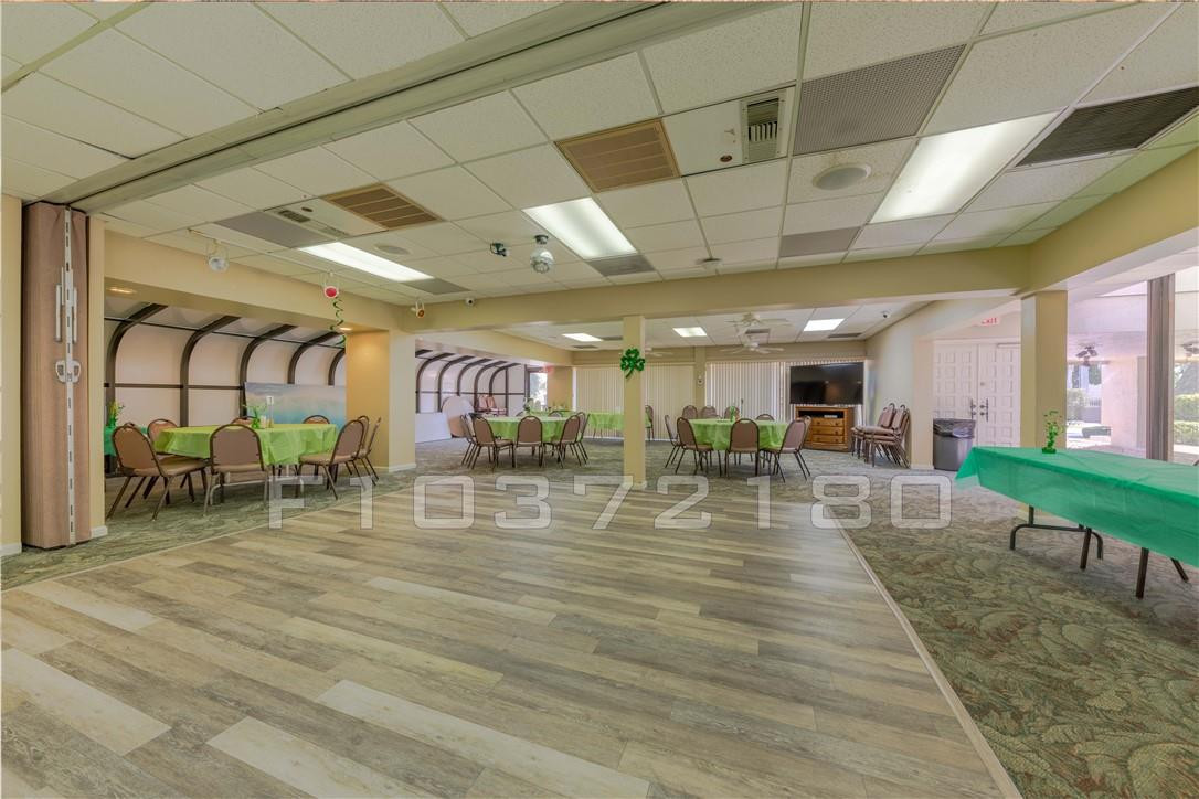 Island Club - Residential
