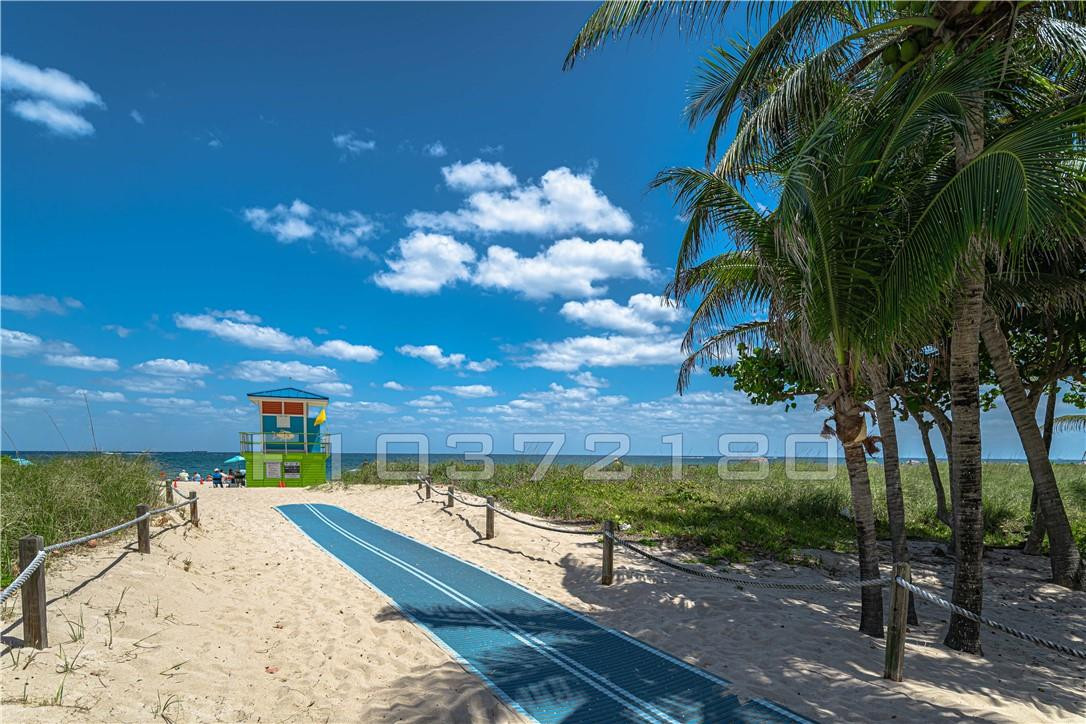 Island Club - Residential