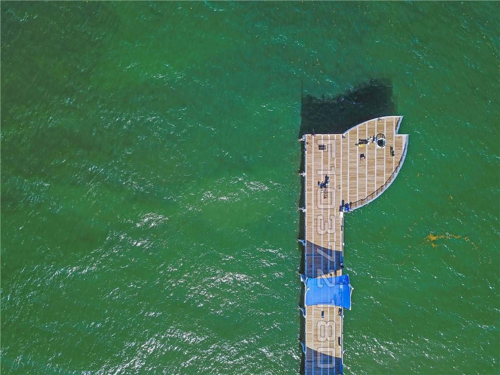 Island Club - Residential