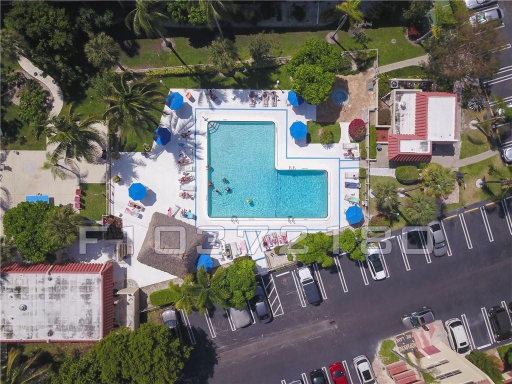 Island Club - Residential