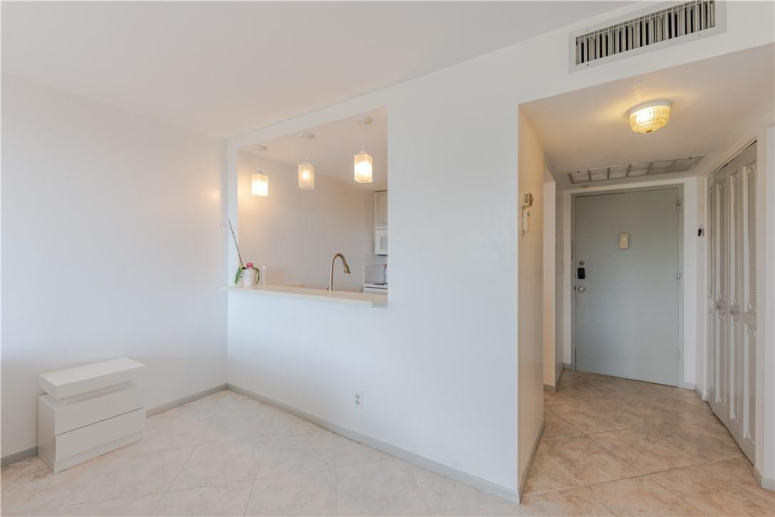 Island Club - Residential
