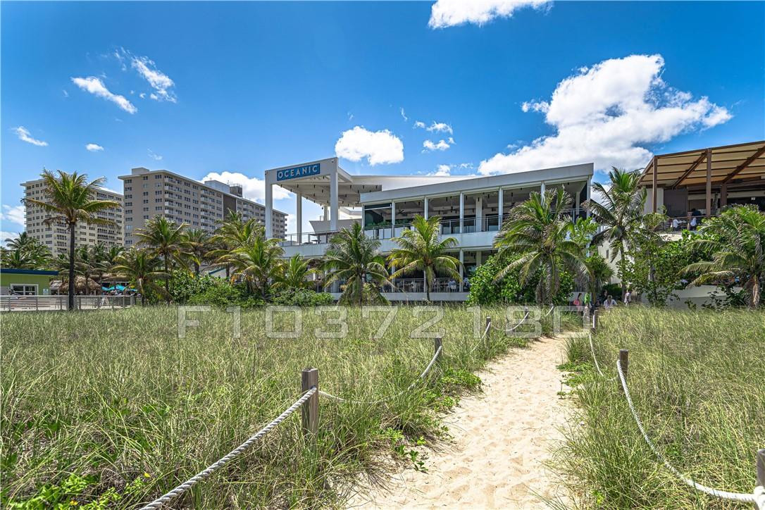 Island Club - Residential