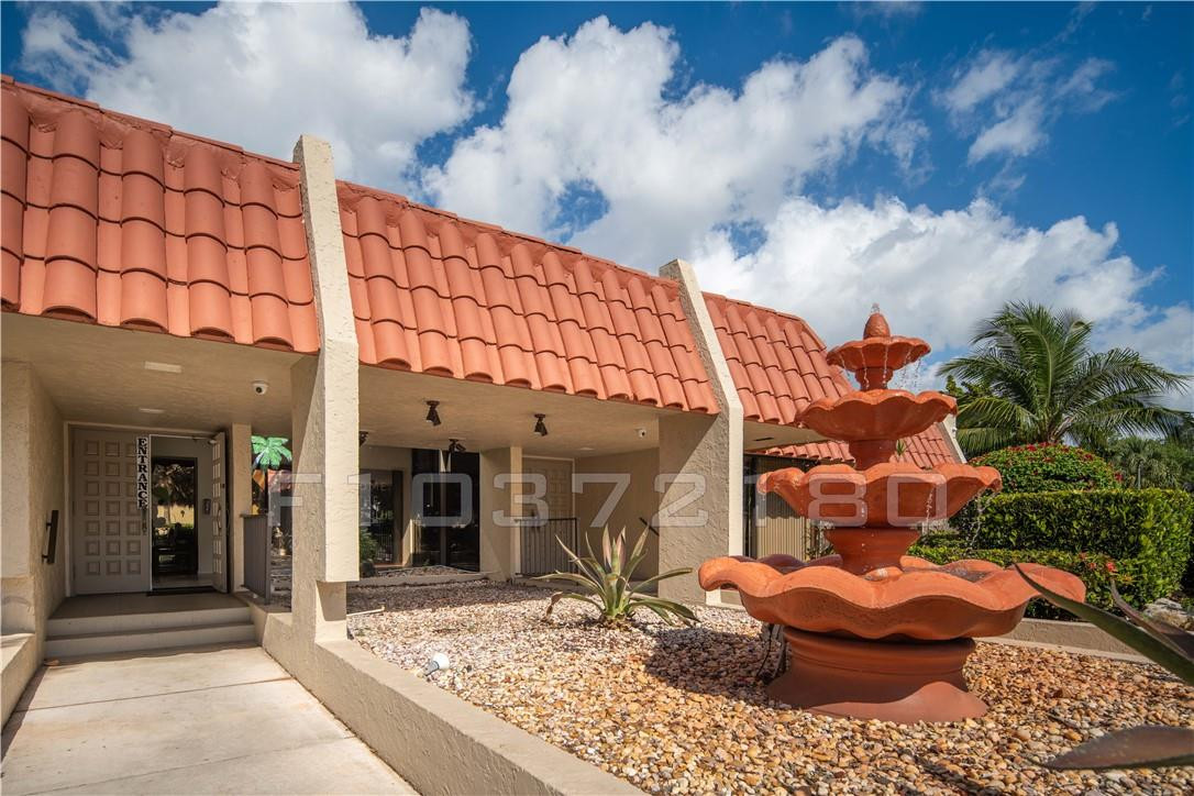 Island Club - Residential