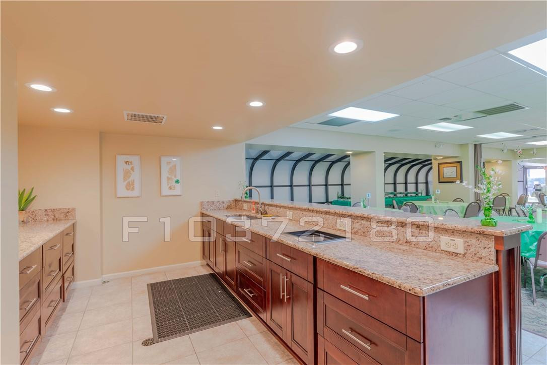 Island Club - Residential
