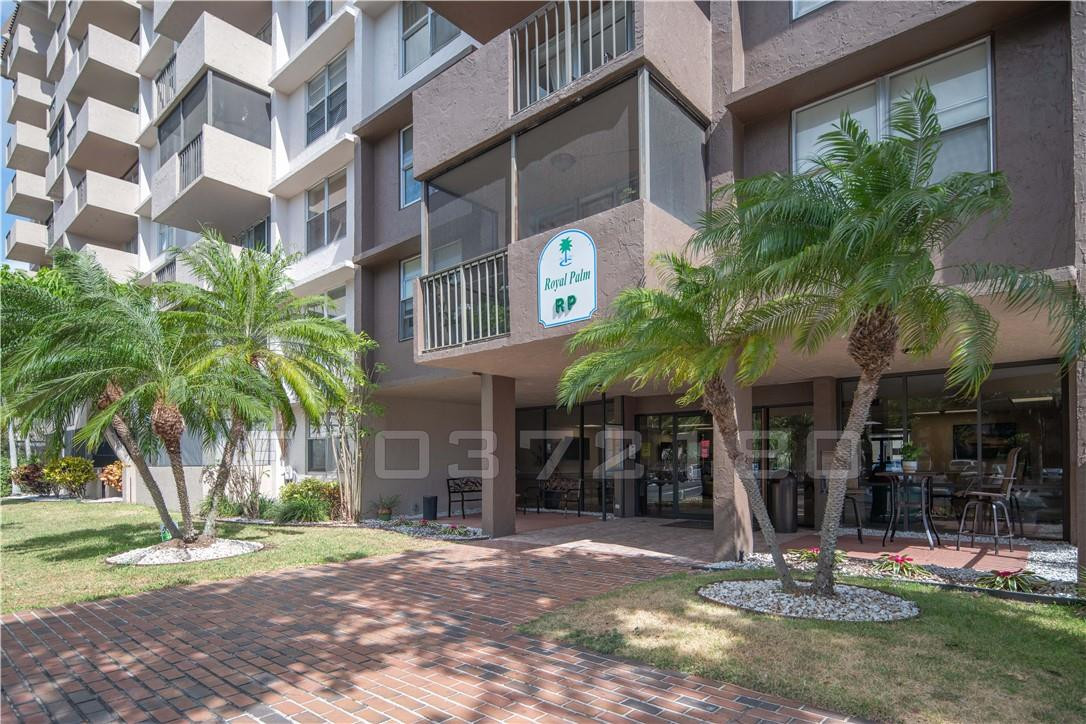 Island Club - Residential