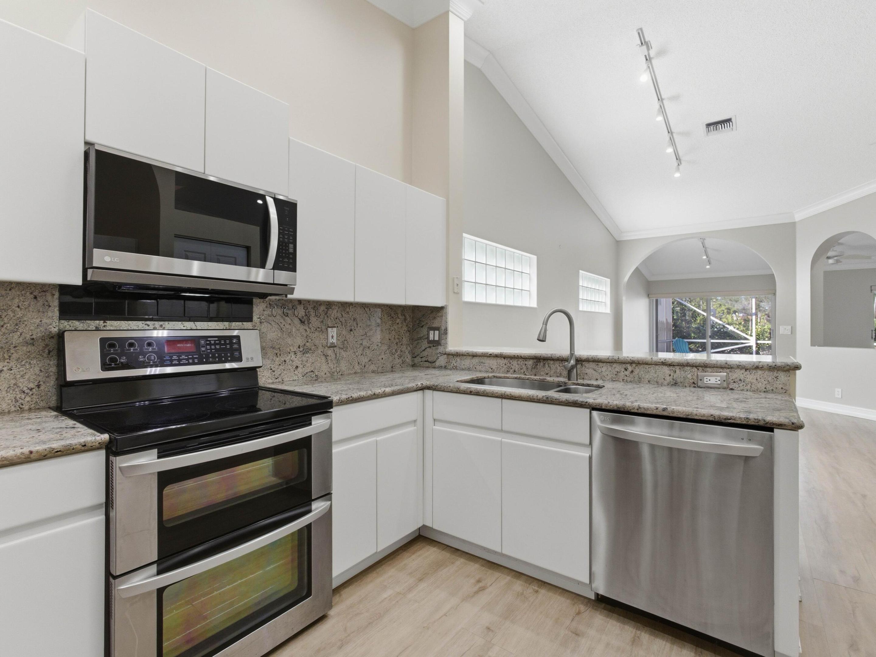 9734 Harbour Lake Circle