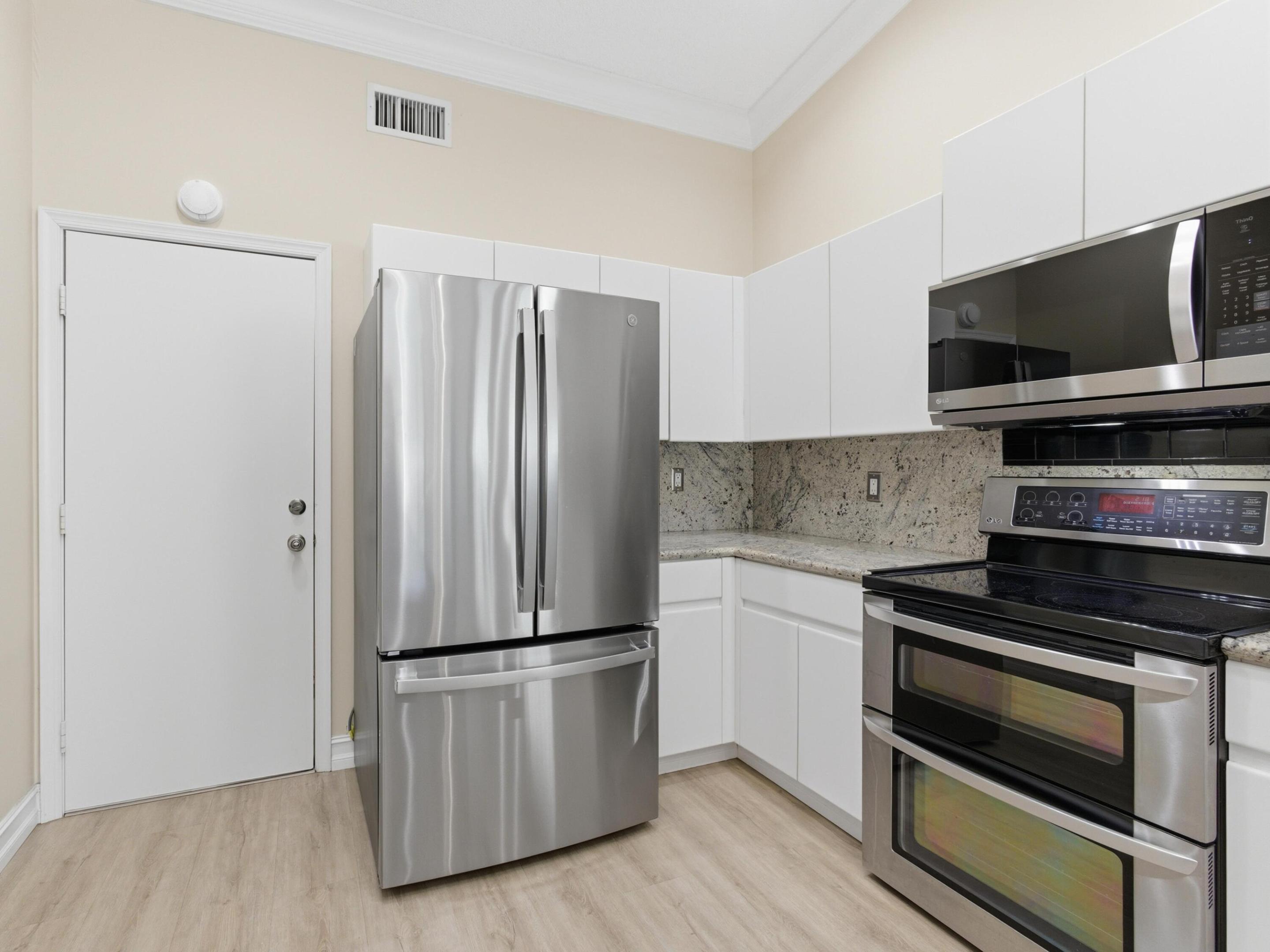 9734 Harbour Lake Circle