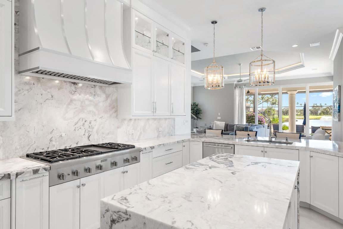 IBIS GOLF AND COUNTRY CLUB - BAY POINTE - Residential