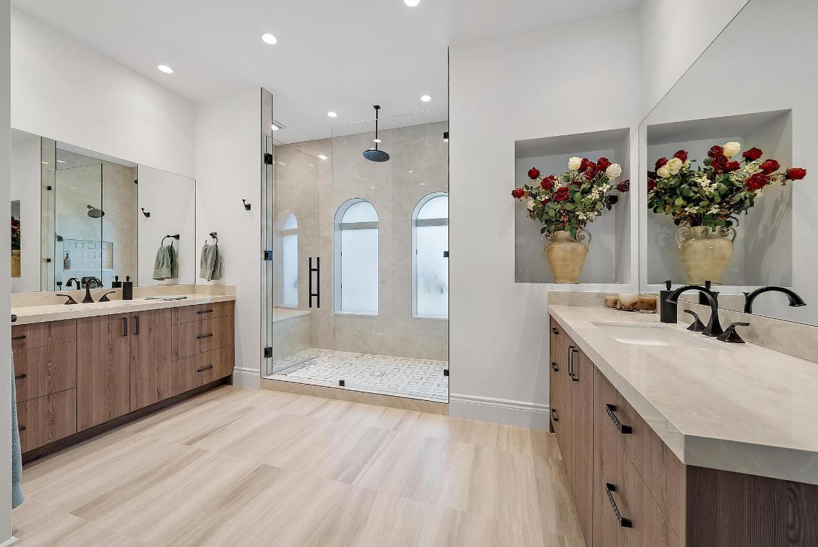 IBIS GOLF AND COUNTRY CLUB - BAY POINTE - Residential