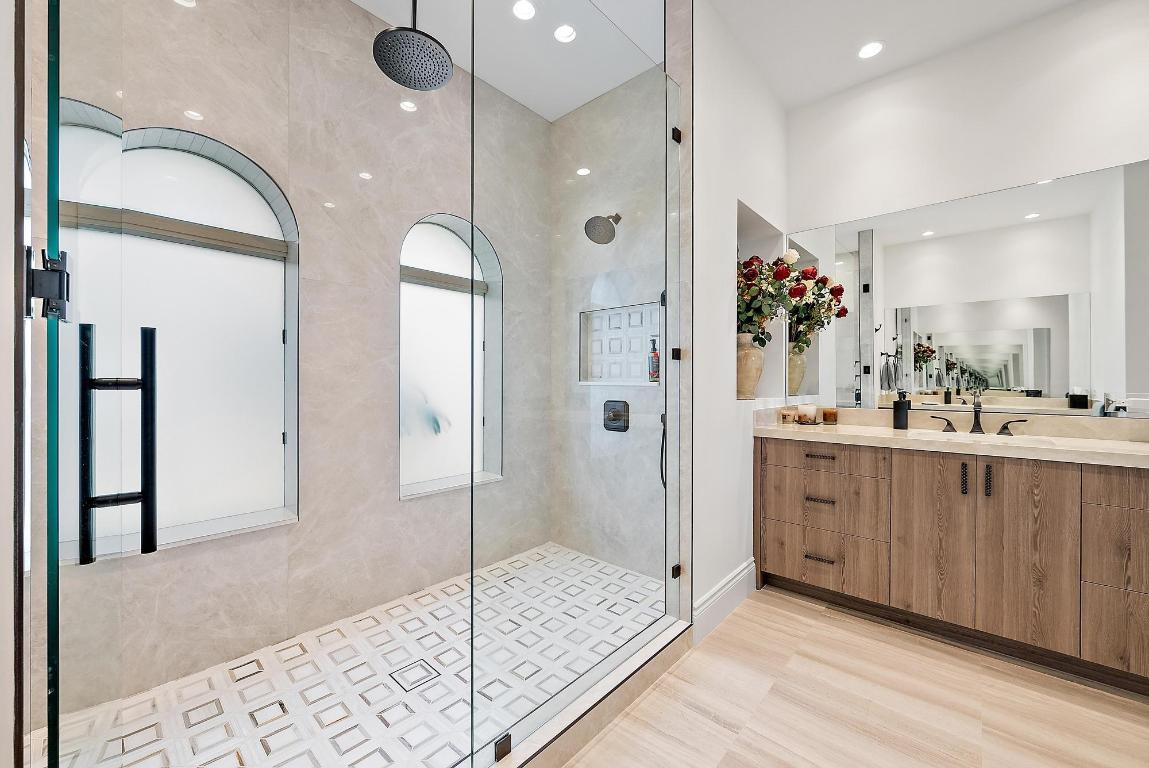 IBIS GOLF AND COUNTRY CLUB - BAY POINTE - Residential