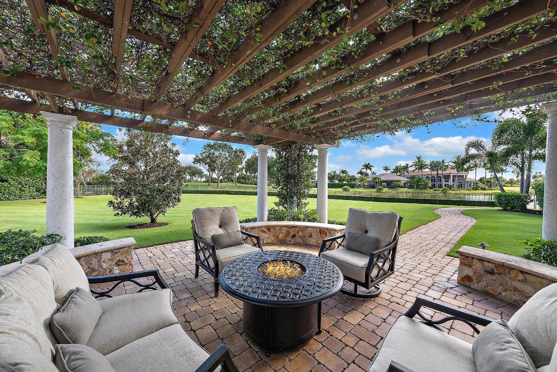 IBIS GOLF AND COUNTRY CLUB - BAY POINTE - Residential