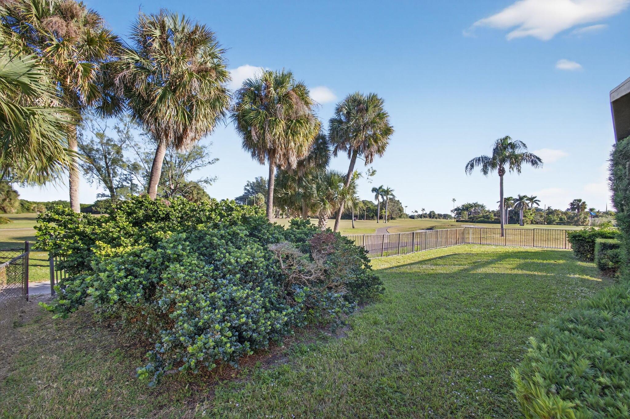 NORTH LAKE WORTH - Residential