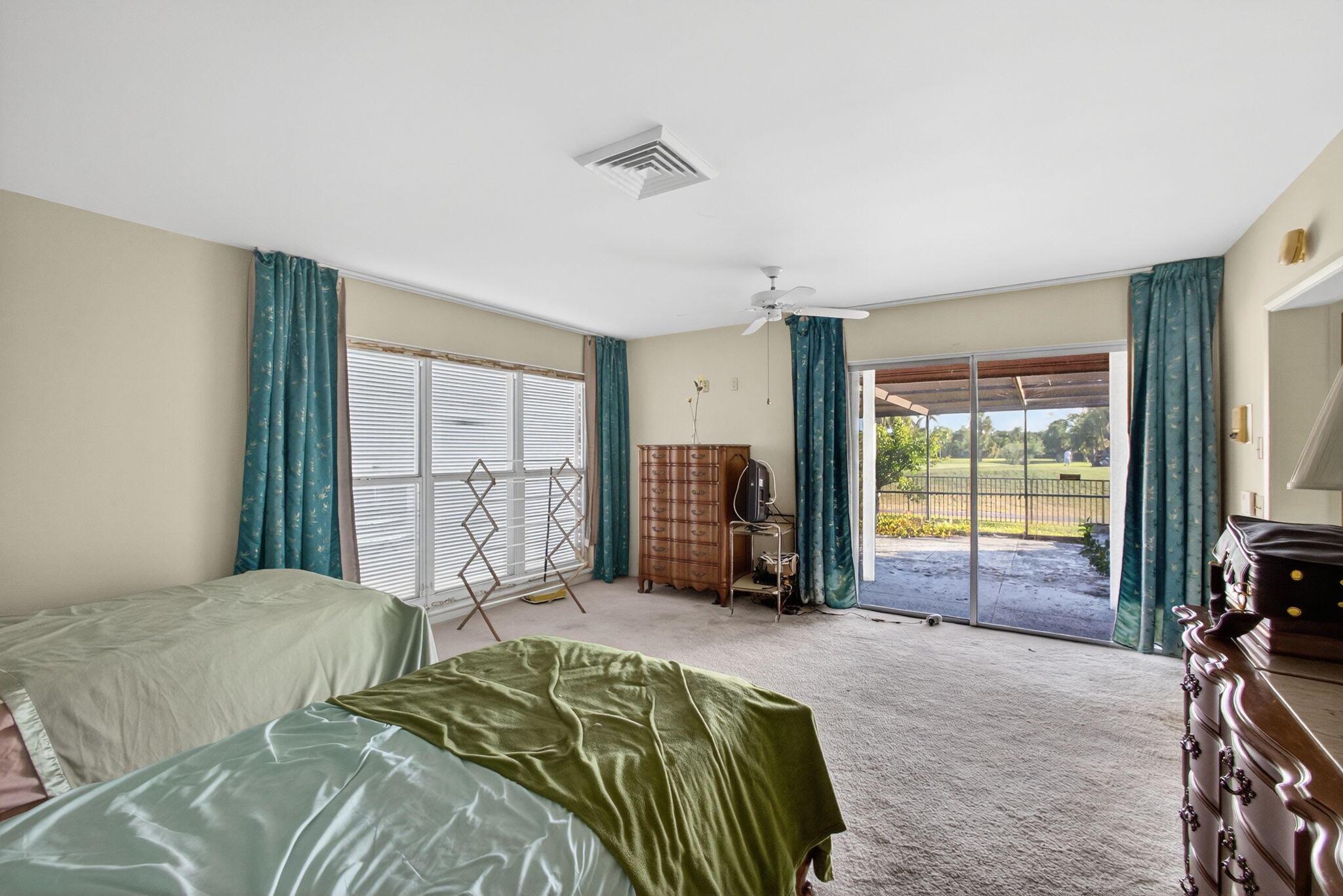 NORTH LAKE WORTH - Residential