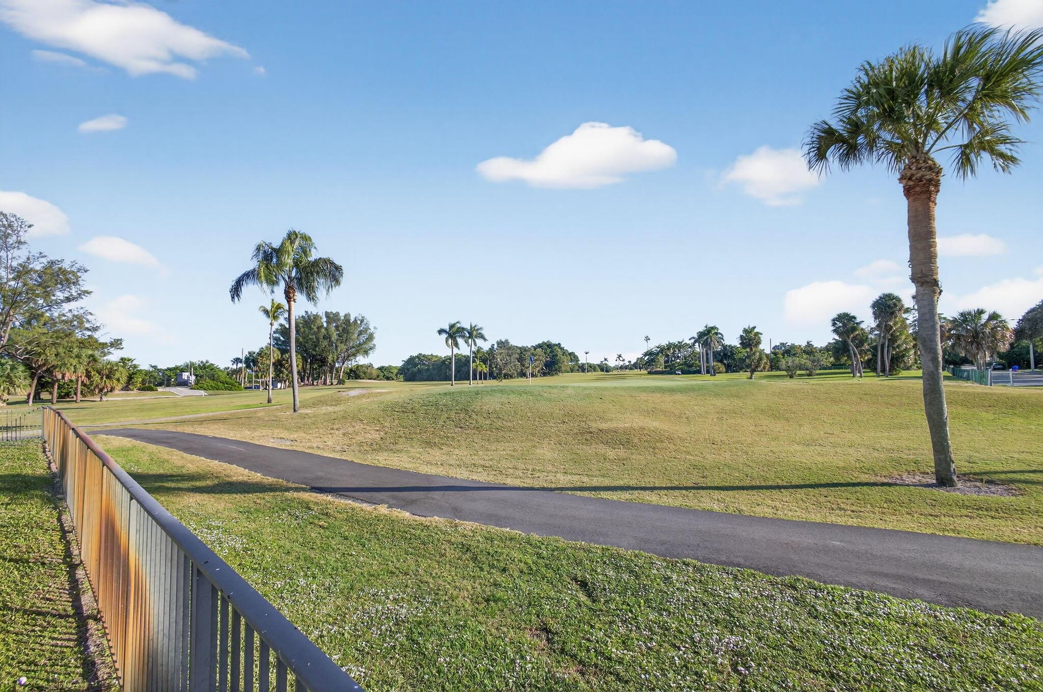 NORTH LAKE WORTH - Residential