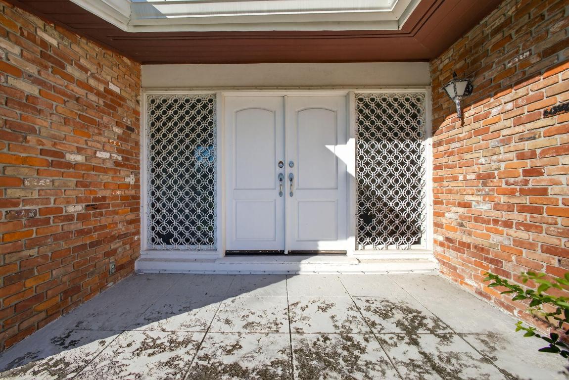 NORTH LAKE WORTH - Residential