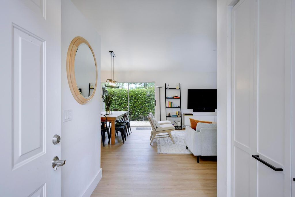 Photo of 32 Admirals Court, Palm Beach Gardens, FL 33418 (MLS # R11133538)