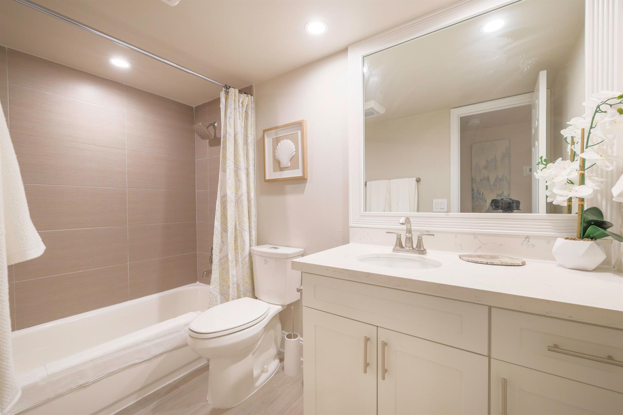 BOCA RATON RIVIERA UNIT D - Residential Lease