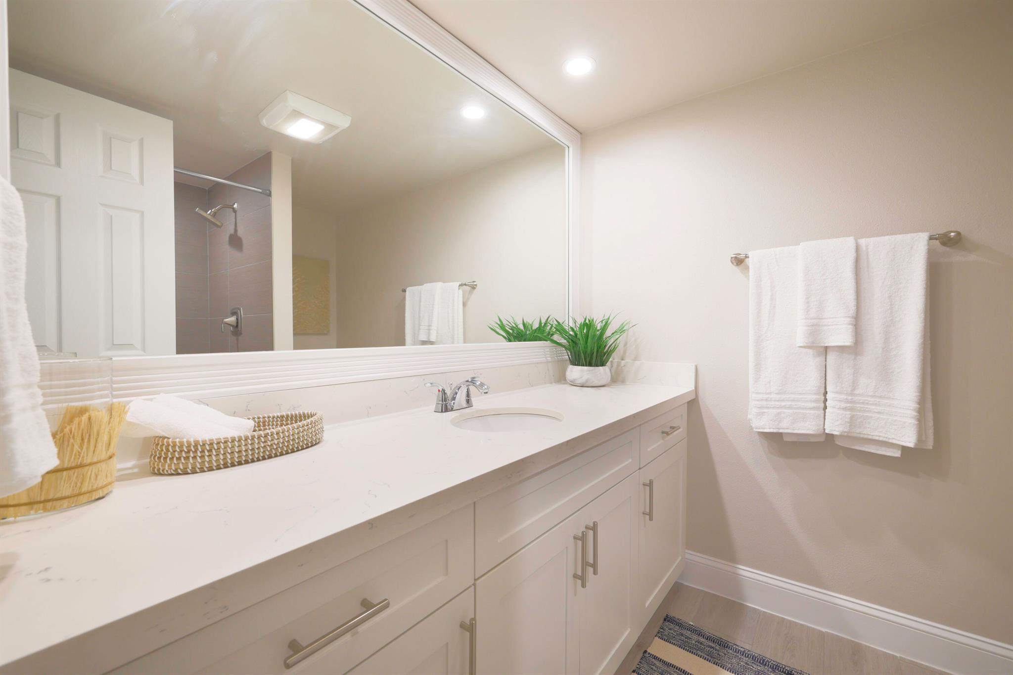 BOCA RATON RIVIERA UNIT D - Residential Lease