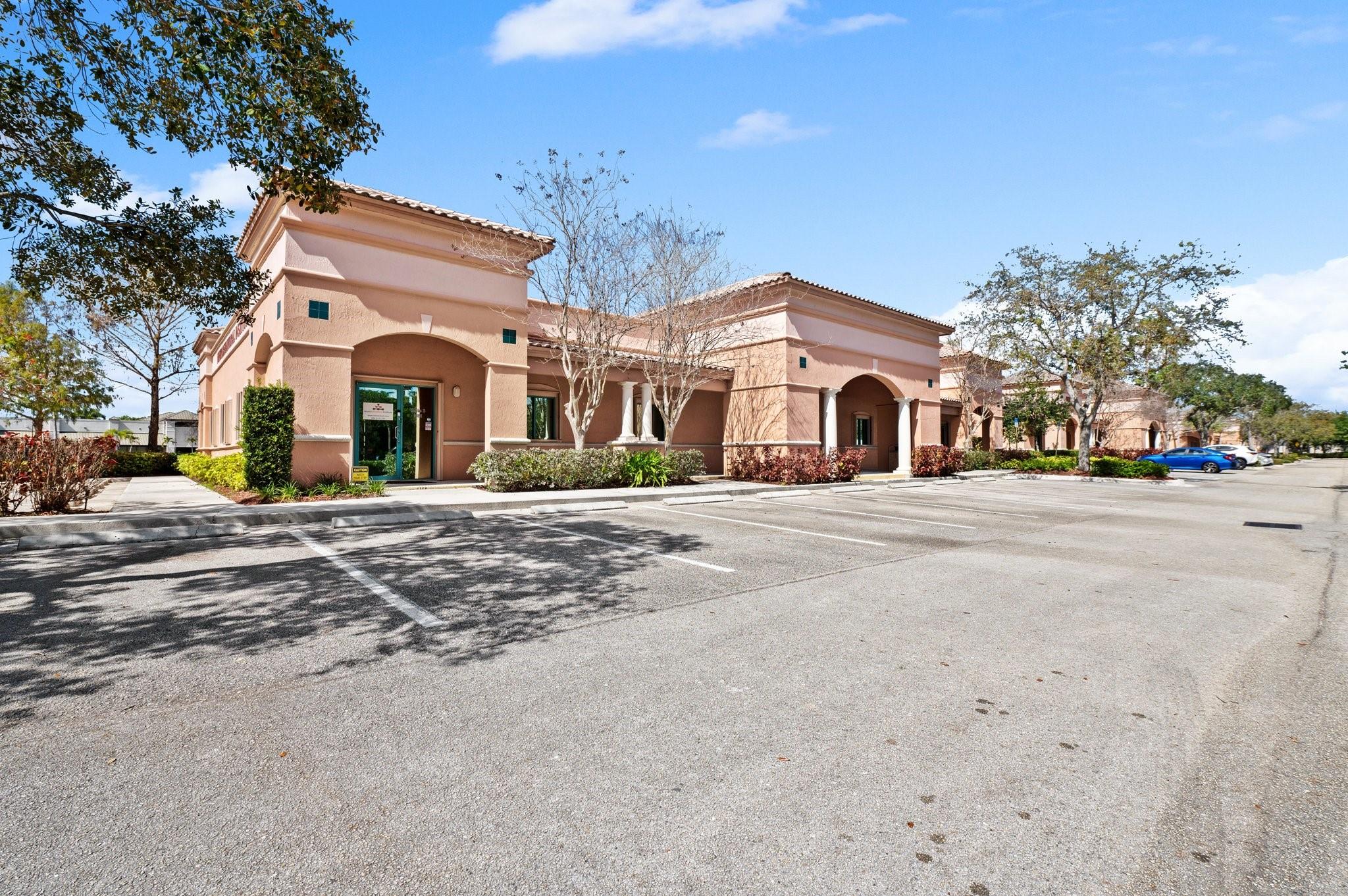 2233 N Commerce Pkwy