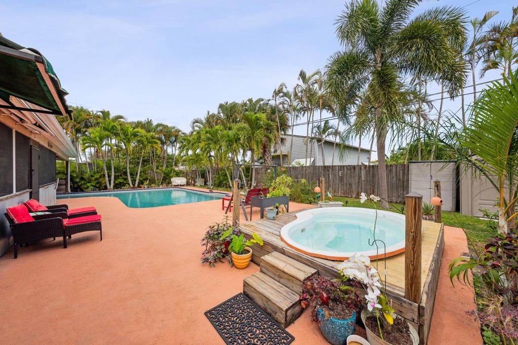 Photo of 1179 SE Sabina Lane, Port Saint Lucie, FL 34983 (MLS # R10960741)