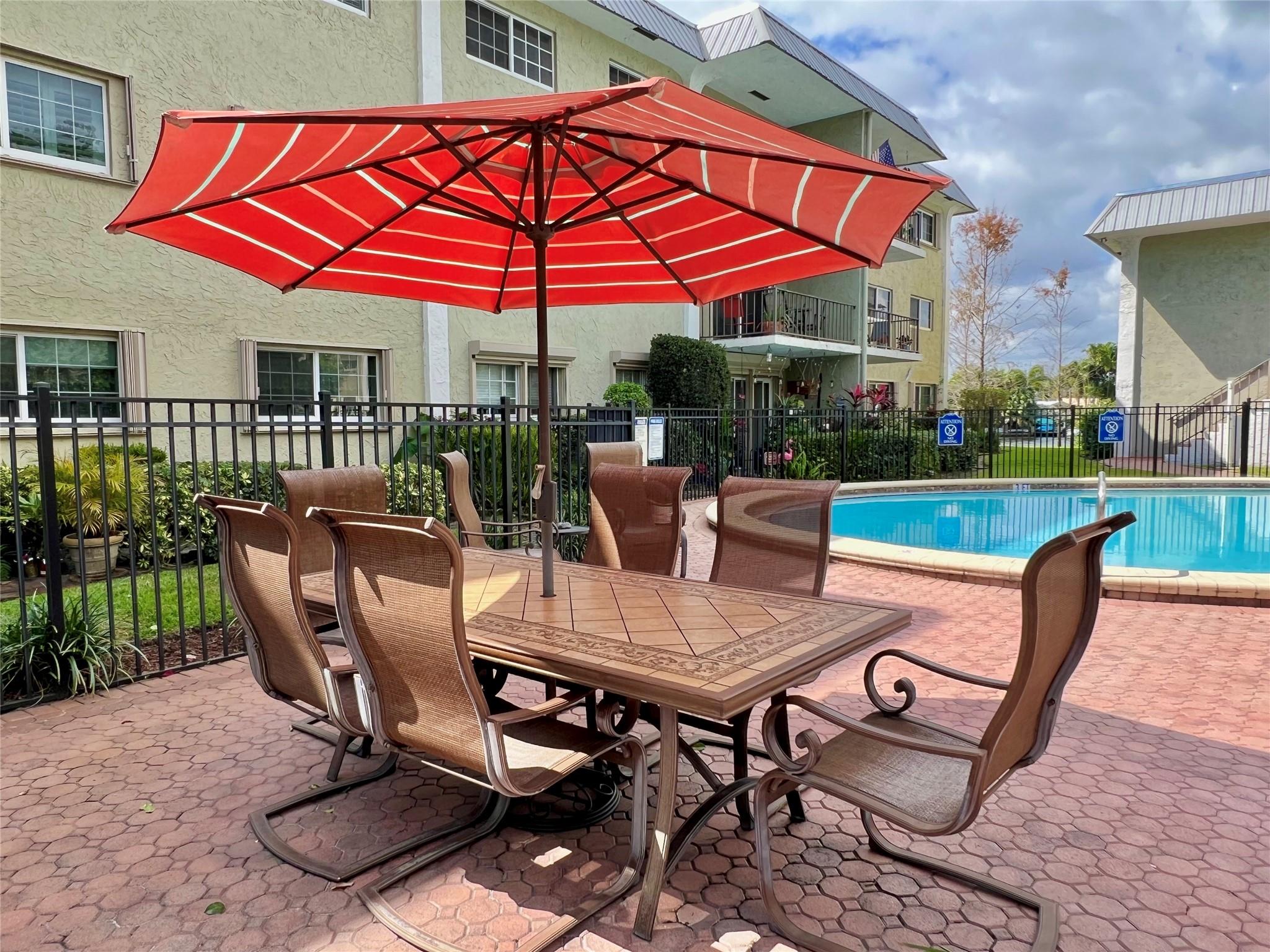 River Manor - Residential