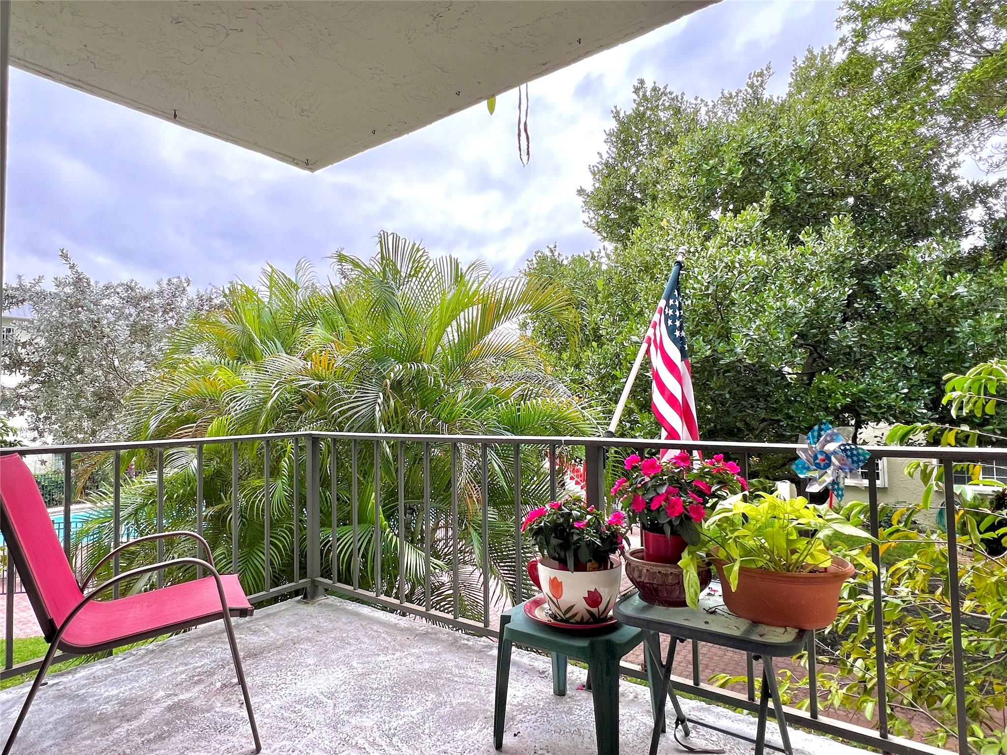 River Manor - Residential