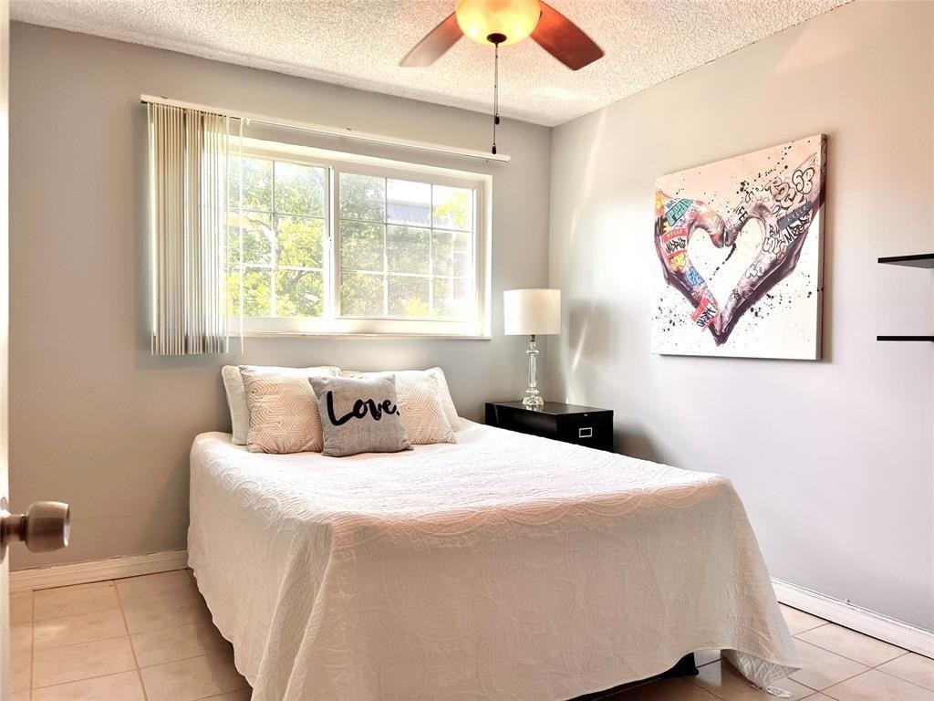 River Manor - Residential