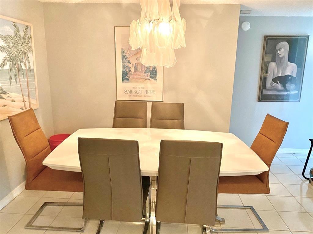 River Manor - Residential