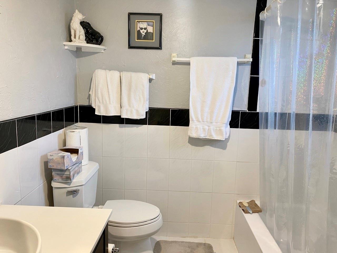 River Manor - Residential