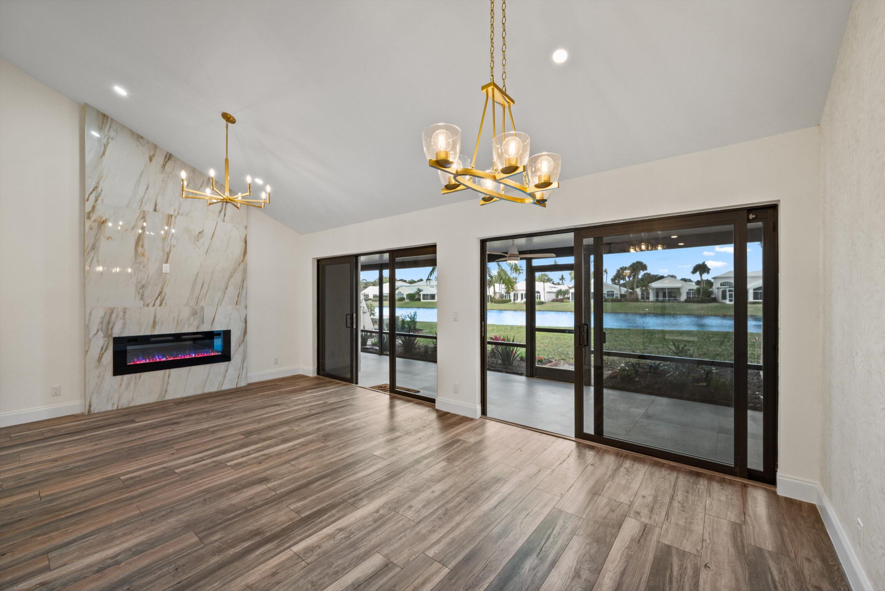 CAPE POINTE OF JONATHANS LANDING - Residential