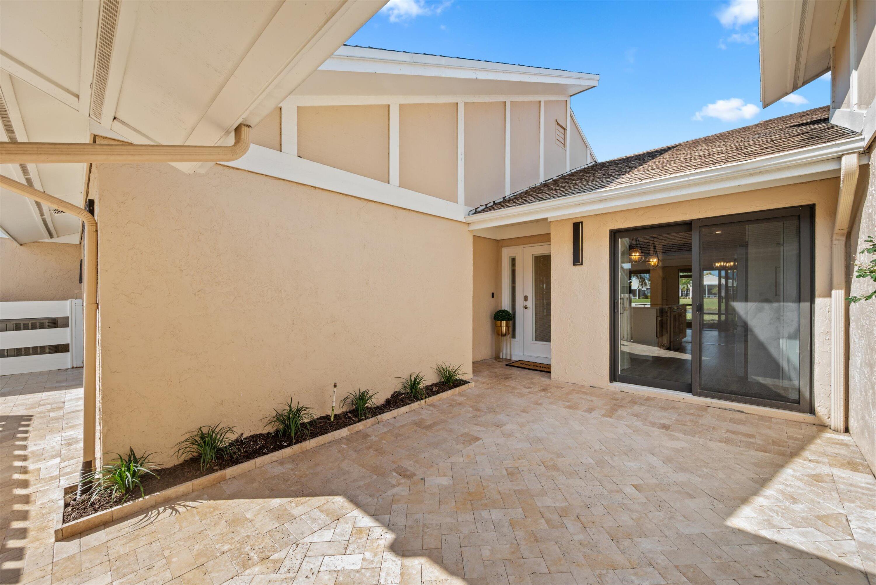 3733 Cape Pointe Circle