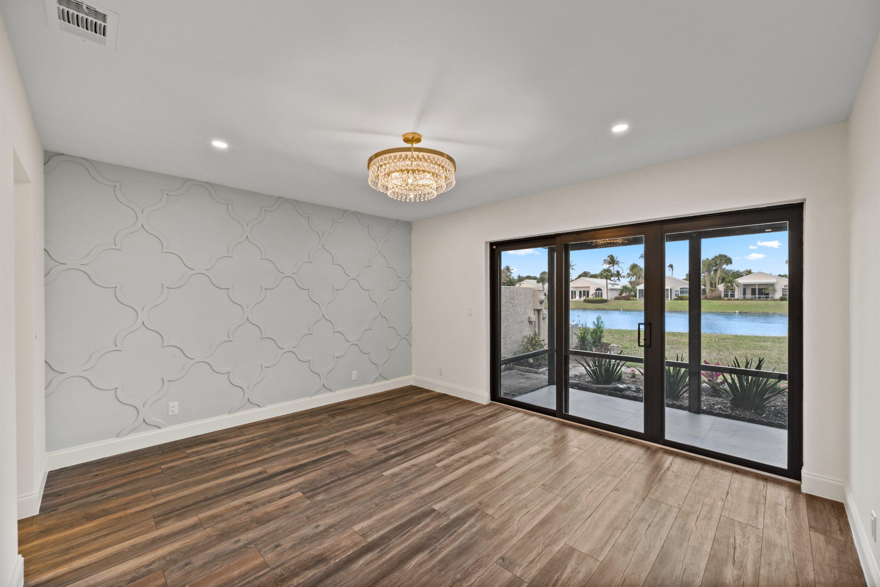 CAPE POINTE OF JONATHANS LANDING - Residential