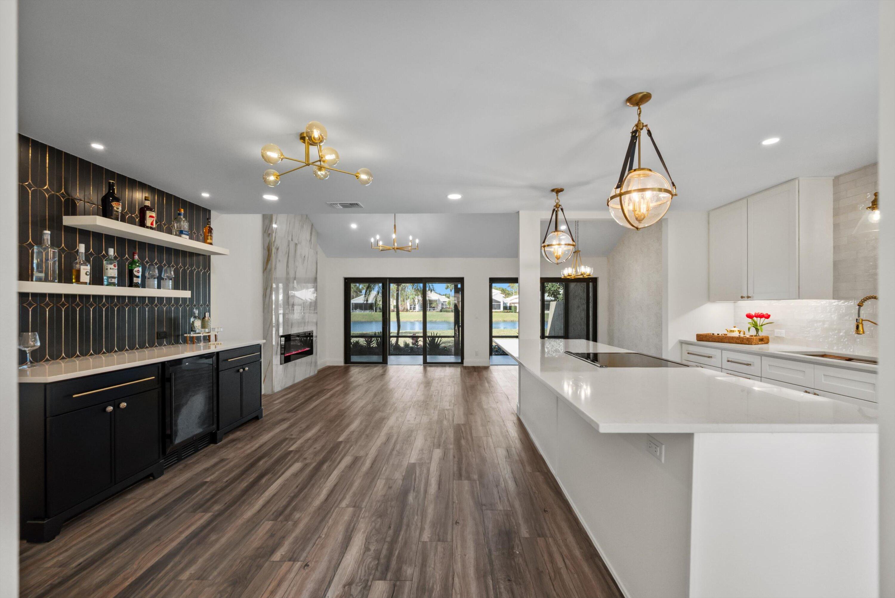 CAPE POINTE OF JONATHANS LANDING - Residential