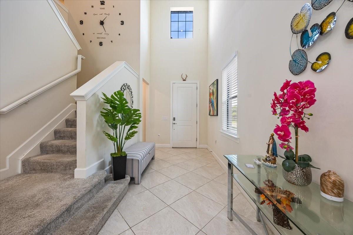 4544 Lamaida Ln