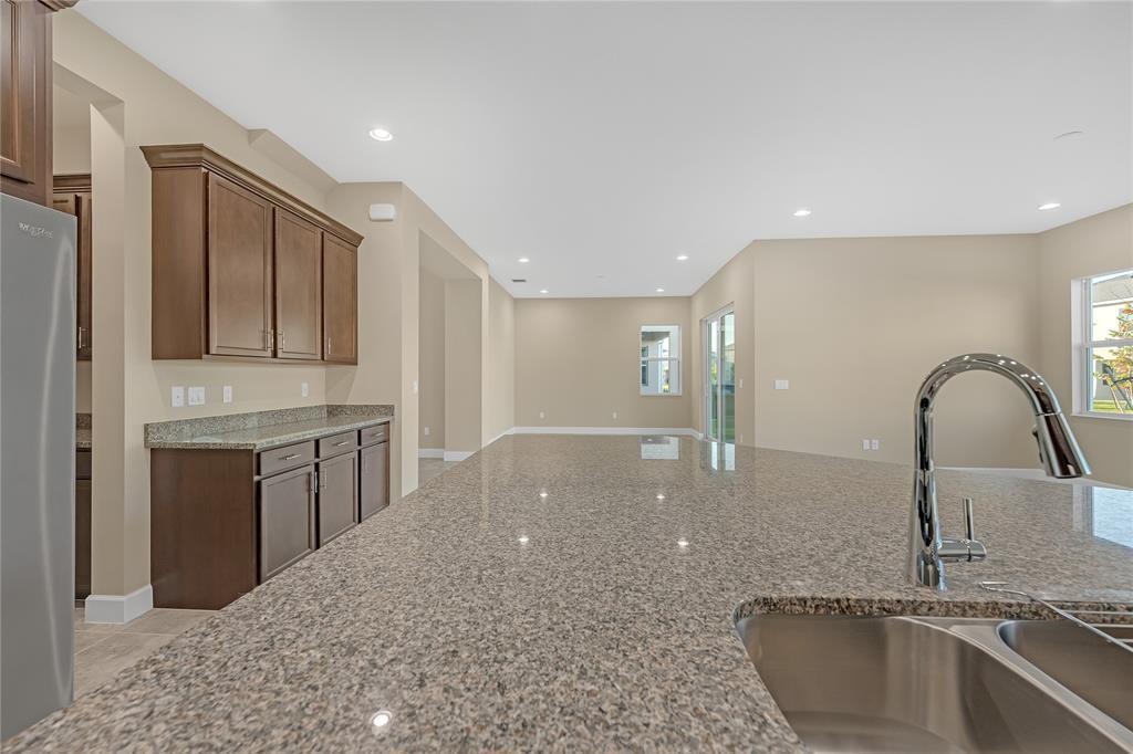 ORCHARDS OF WESTLAKE - Residential Lease