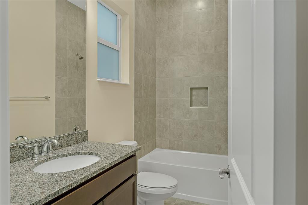 ORCHARDS OF WESTLAKE - Residential Lease