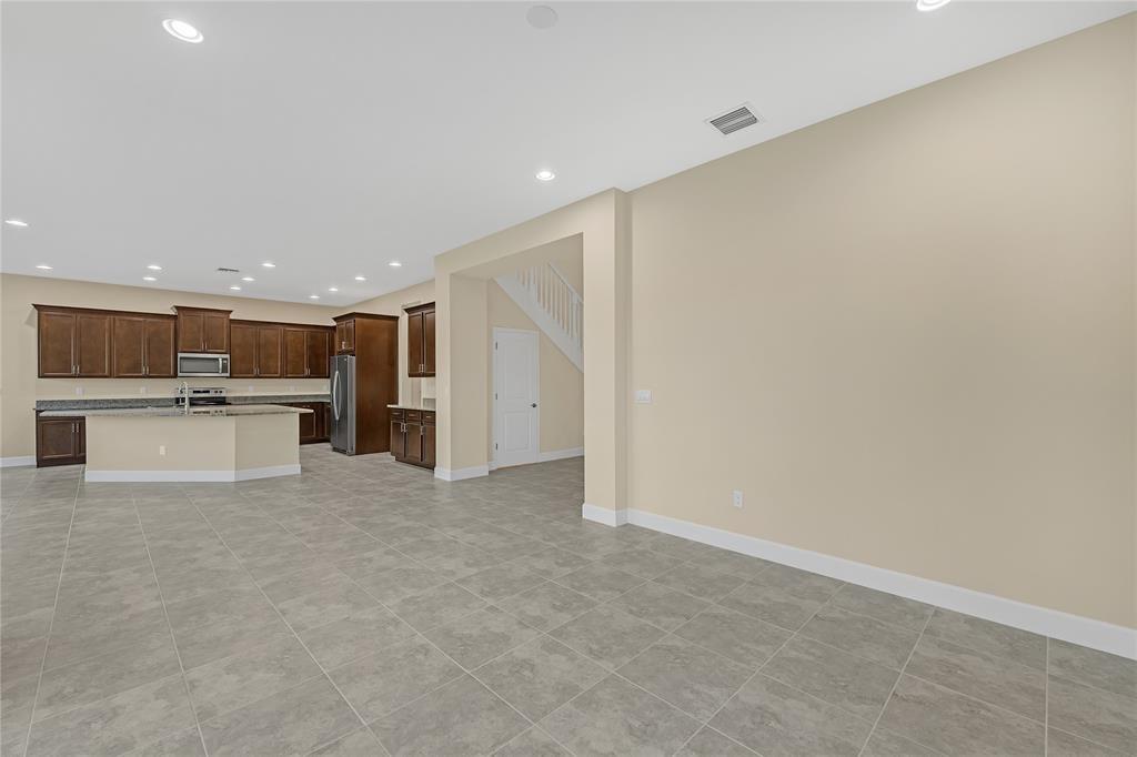 ORCHARDS OF WESTLAKE - Residential Lease