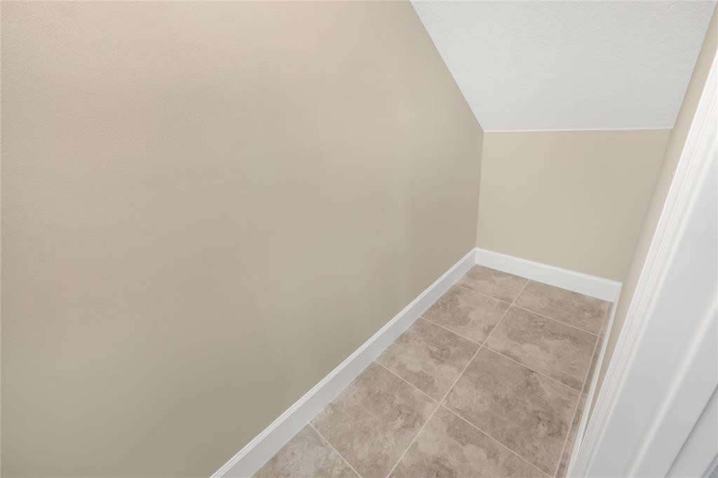 ORCHARDS OF WESTLAKE - Residential Lease